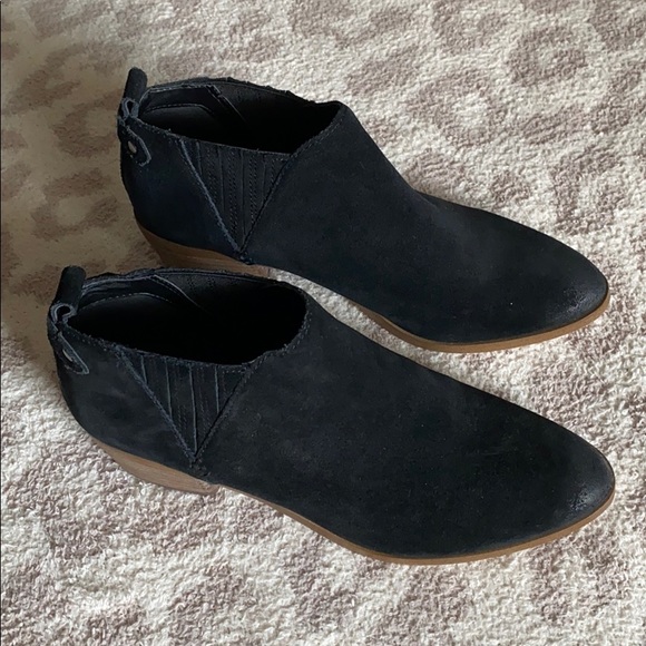 Marc Fisher Black Booties - Picture 9 of 10